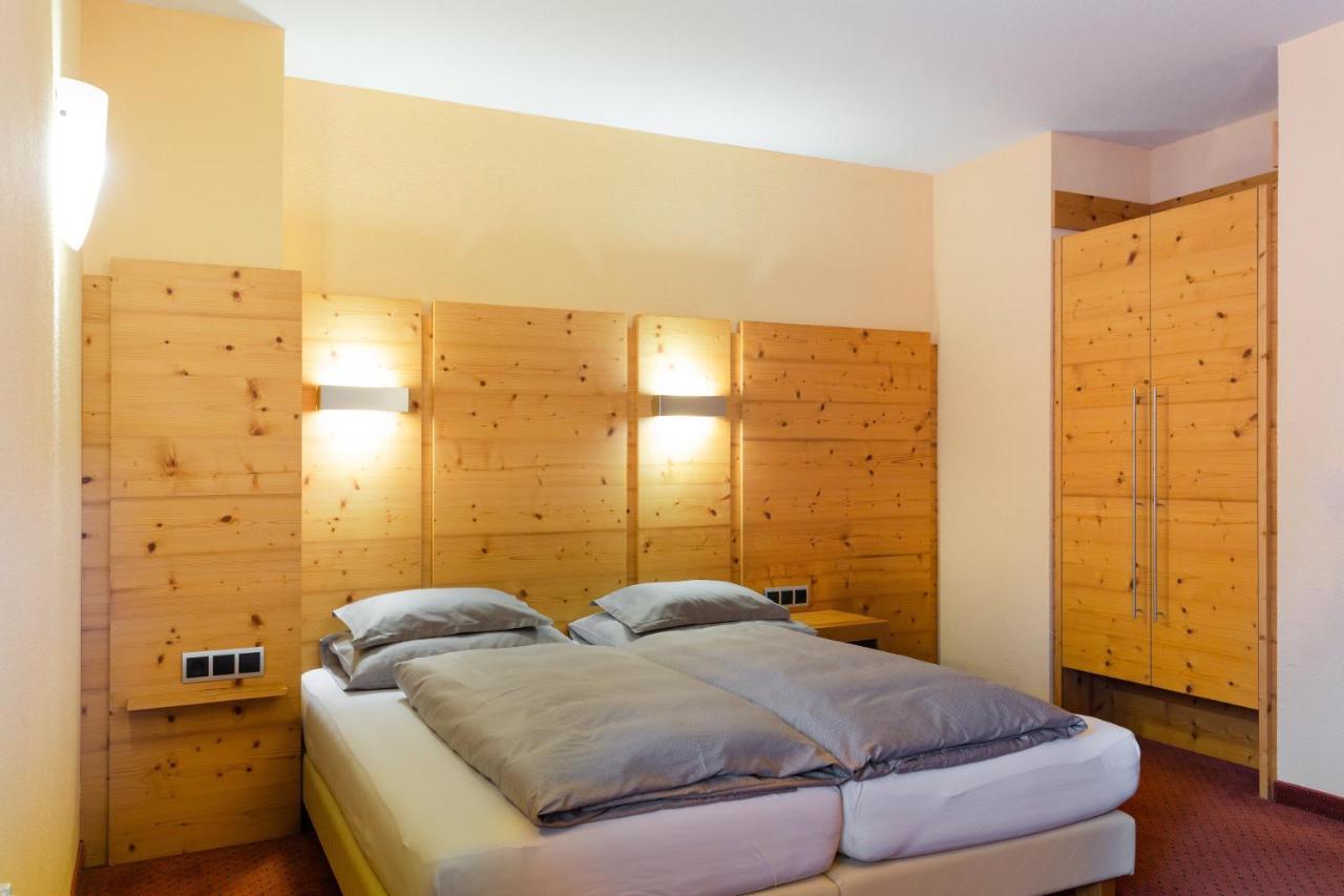 Haus Am Fang Bed & Breakfast Sankt Anton am Arlberg Exterior photo