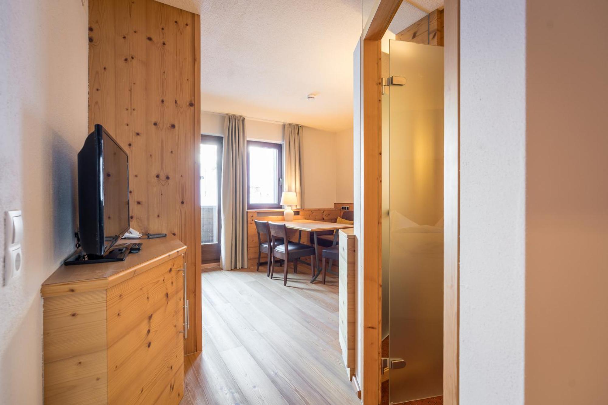 Haus Am Fang Bed & Breakfast Sankt Anton am Arlberg Exterior photo